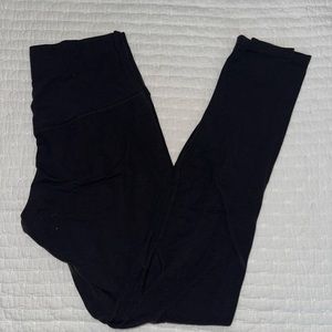 Lululemon leggings, size 8 25in inseam